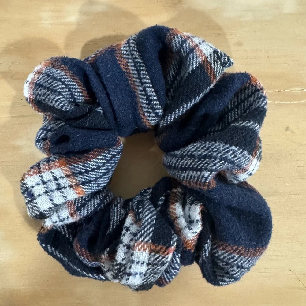 Handmade Plaid Flannel Scrunchies – Set‎ of 3